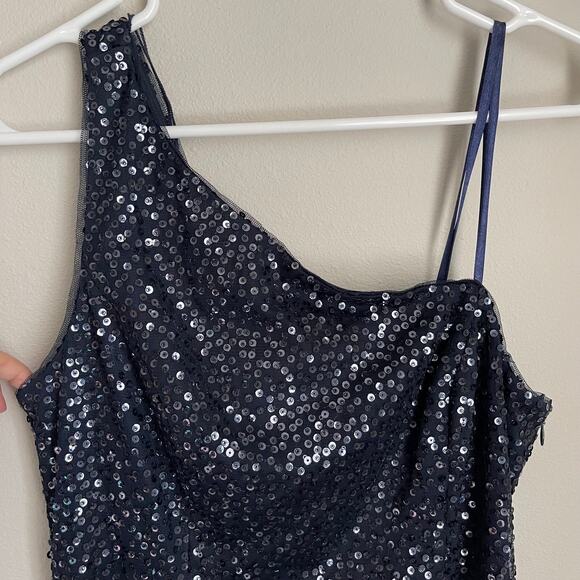NWT Adrianna Papell Navy Sequin One Shoulder Formal Gown (Size US 8) - Picture 5 of 12